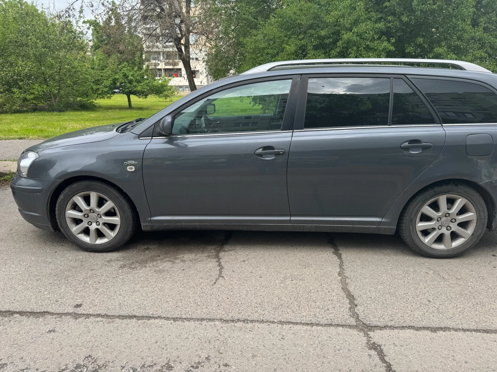 Toyota Avensis kombi - изображение 4