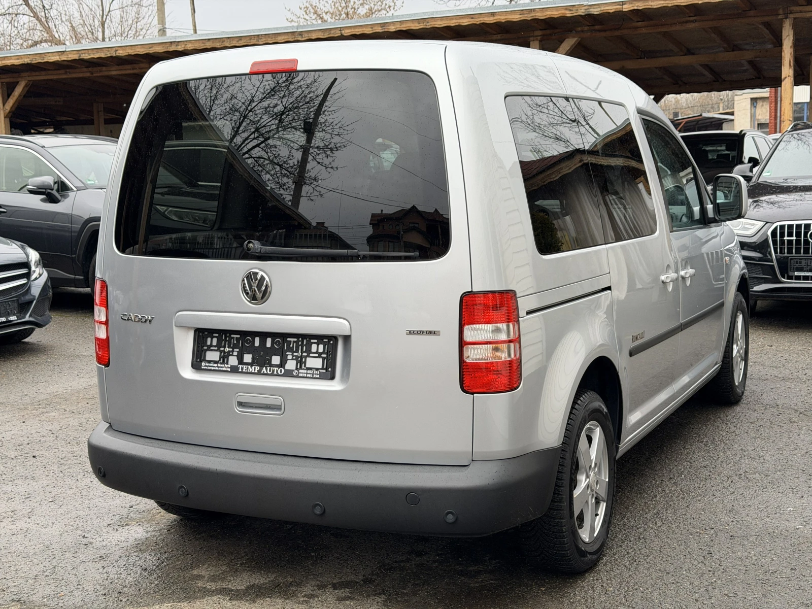 VW Caddy 2.0i EcoFuel (фабричен метан)ПЪЛНА ИСТОРИЯ В VW - изображение 4