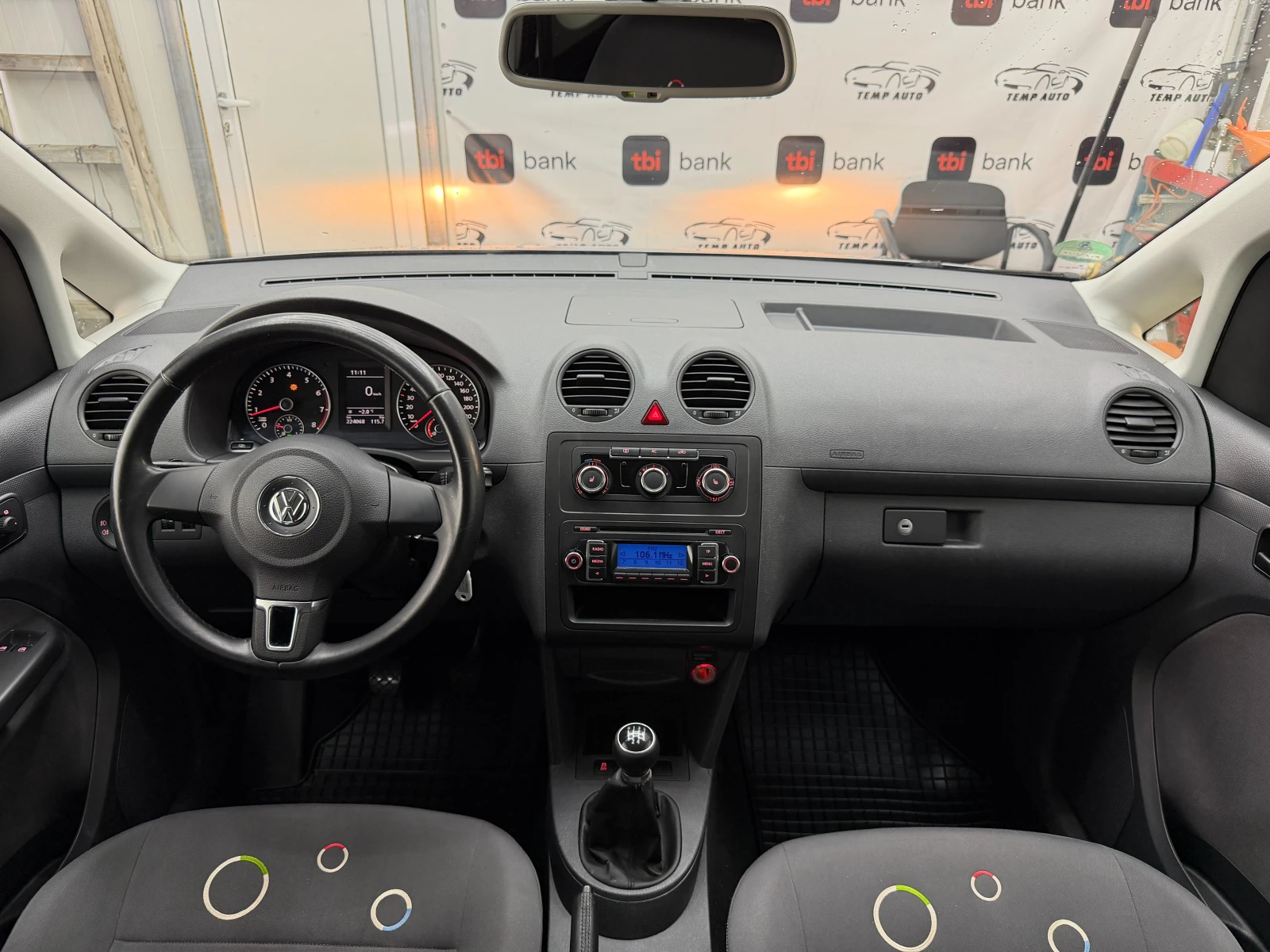 VW Caddy 2.0i EcoFuel (фабричен метан)ПЪЛНА ИСТОРИЯ В VW - изображение 8