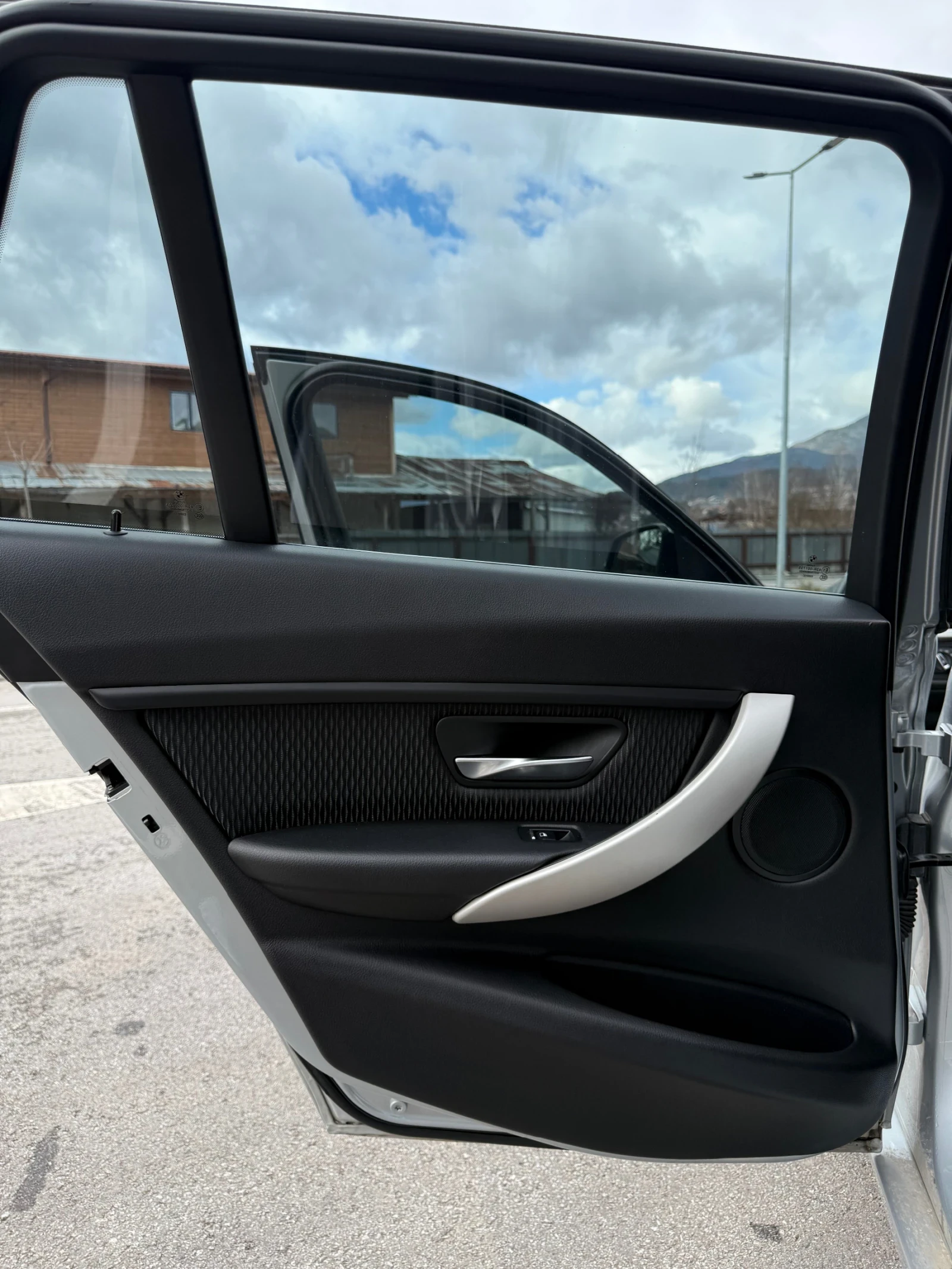 BMW 318 2.0 Facelift  | Mobile.bg � ����������� 17