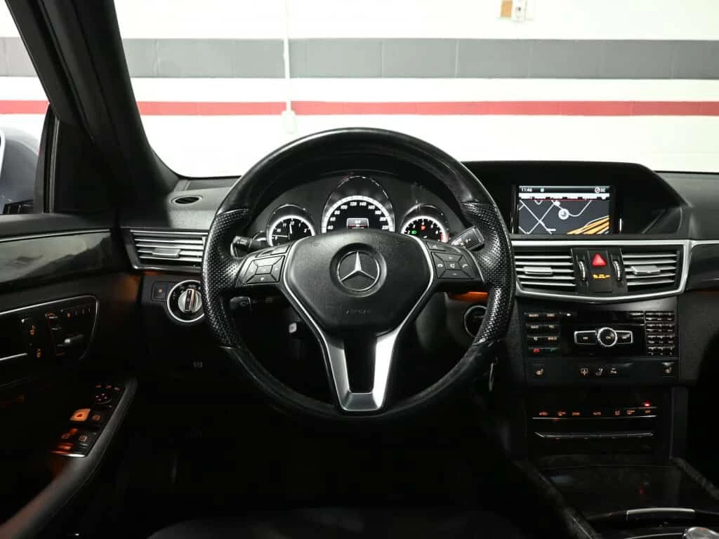 Mercedes-Benz E 300 * Leather Navigation Sunroof Heated Seats * CARFAX | Mobile.bg � ����������� 12
