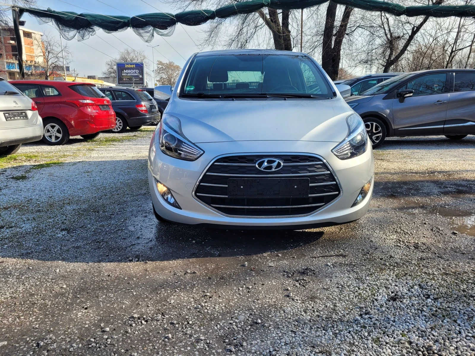 Hyundai Ix20 1.6  i - изображение 3