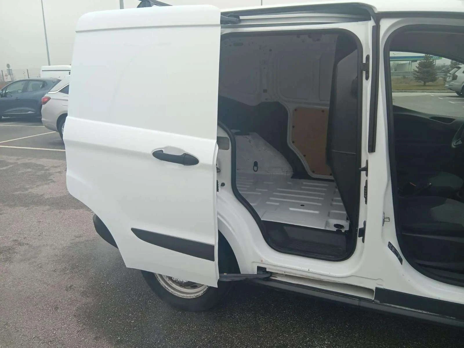 Ford Courier 1.5 TDCi 95 PS M5 FWD | Mobile.bg � ����������� 10