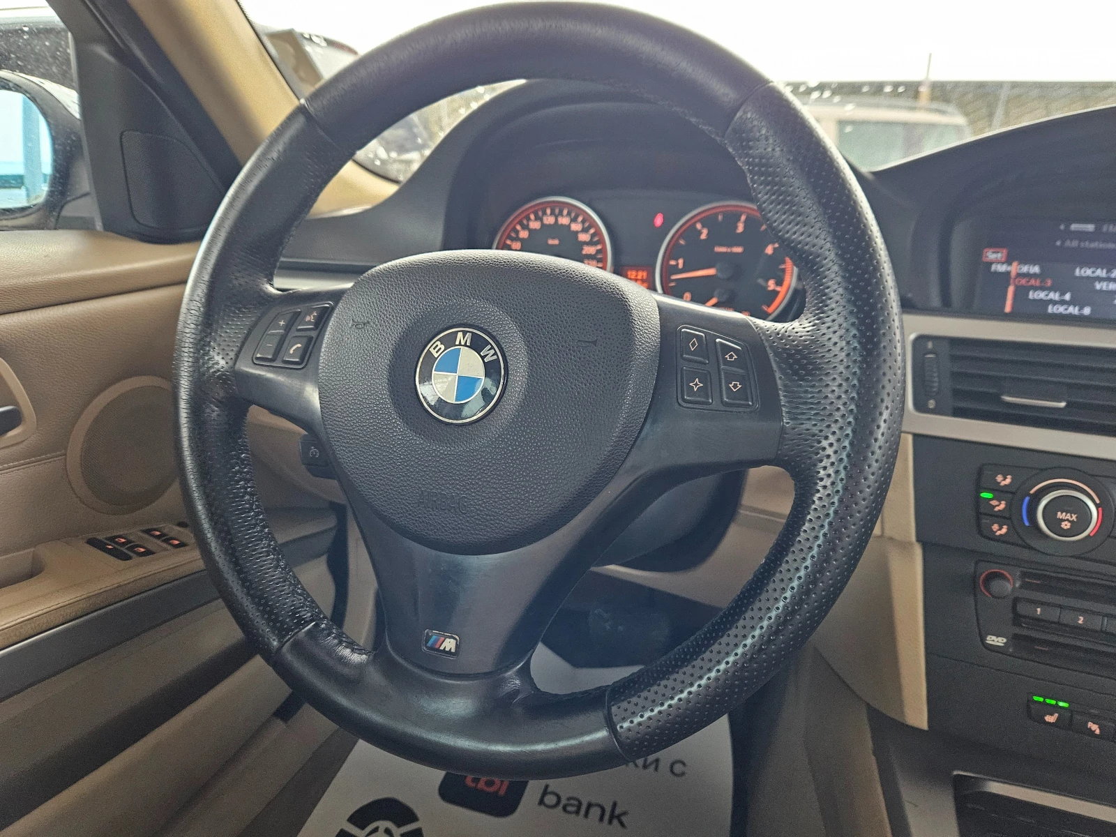 BMW 330 M PAKET/ЛИЗИНГ, снимка 15 - Автомобили и джипове - 53999665