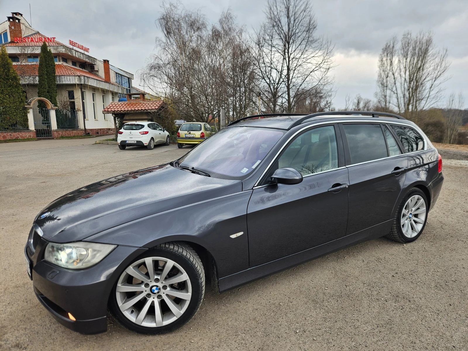 BMW 330 M PAKET/ЛИЗИНГ, снимка 2 - Автомобили и джипове - 53999665