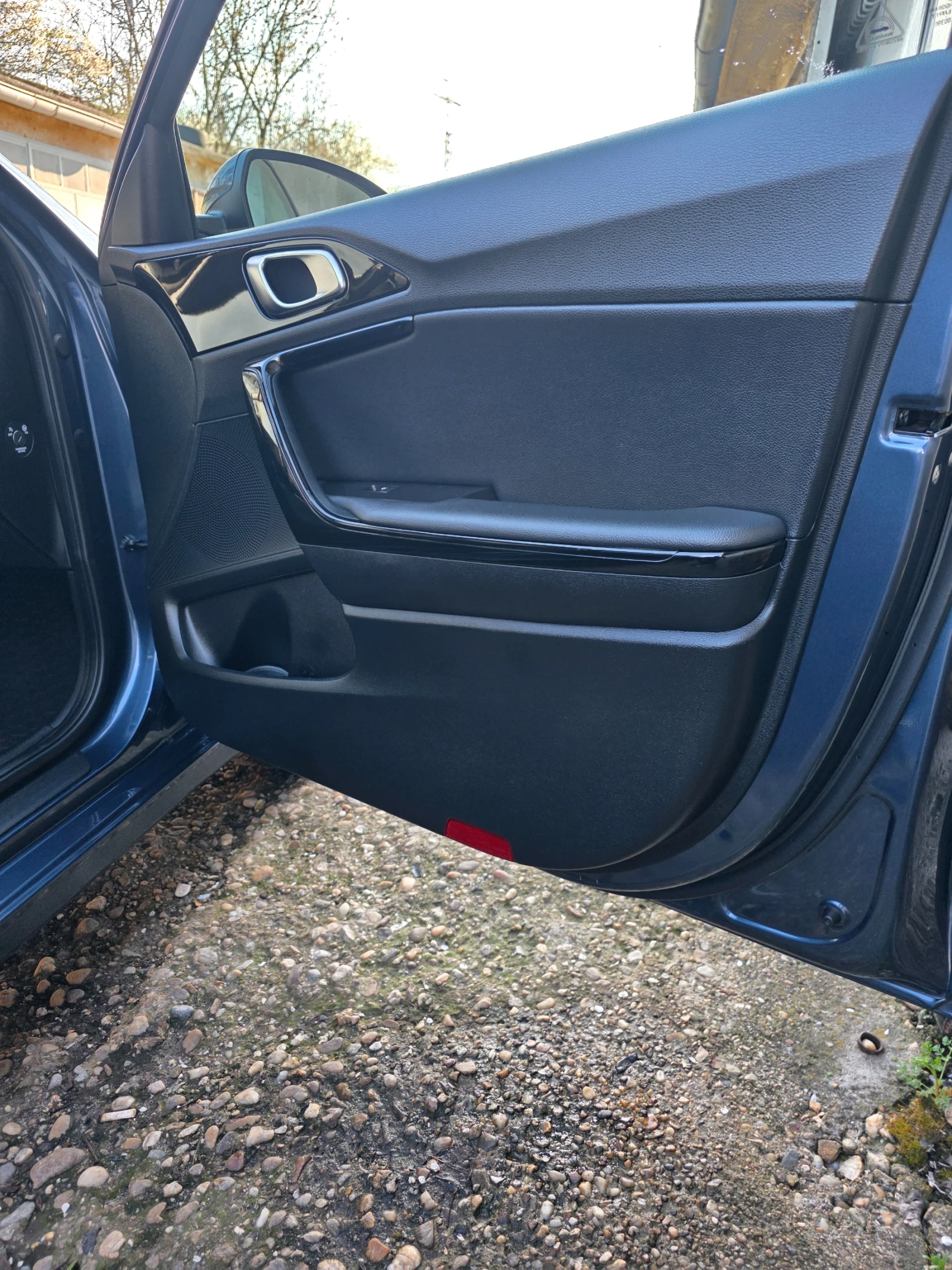 Kia Ceed SW, снимка 14 - Автомобили и джипове - 54173039