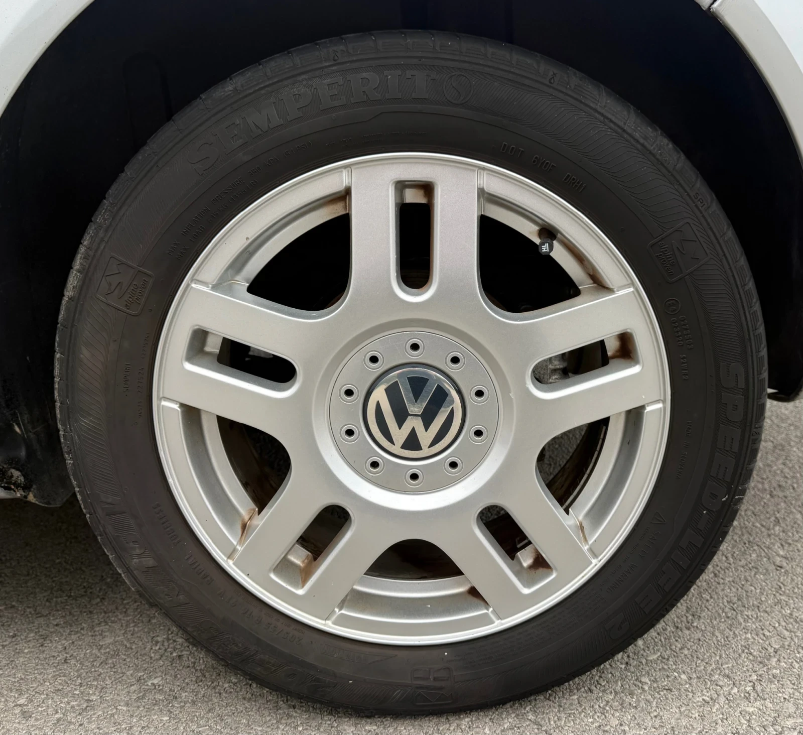 VW Golf 1.9TDi/101kc/Климатроник/Трилъчев волан, снимка 17 - Автомобили и джипове - 54177480