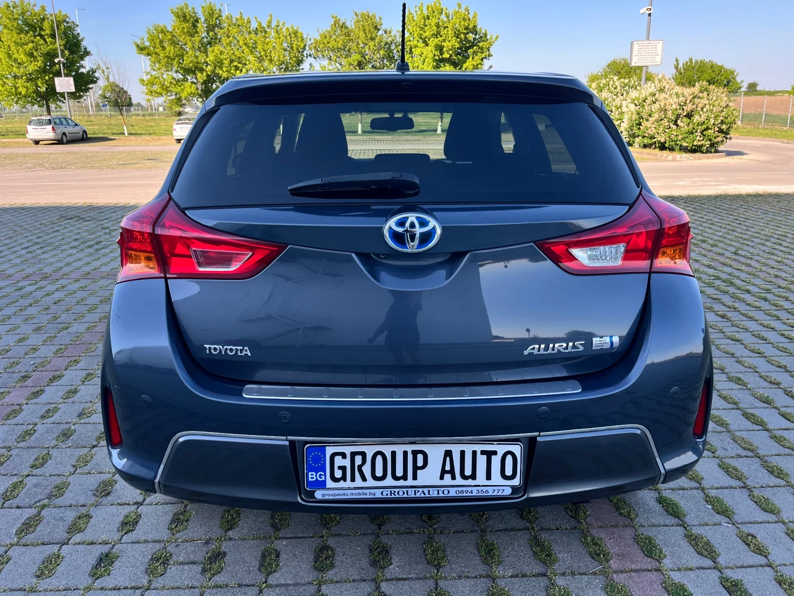 Toyota Auris 1, 8i-HYBRID/NAVI/КАМЕРА/ПОДГРЕВ/ТОП!!!, снимка 5 - Автомобили и джипове - 54459437
