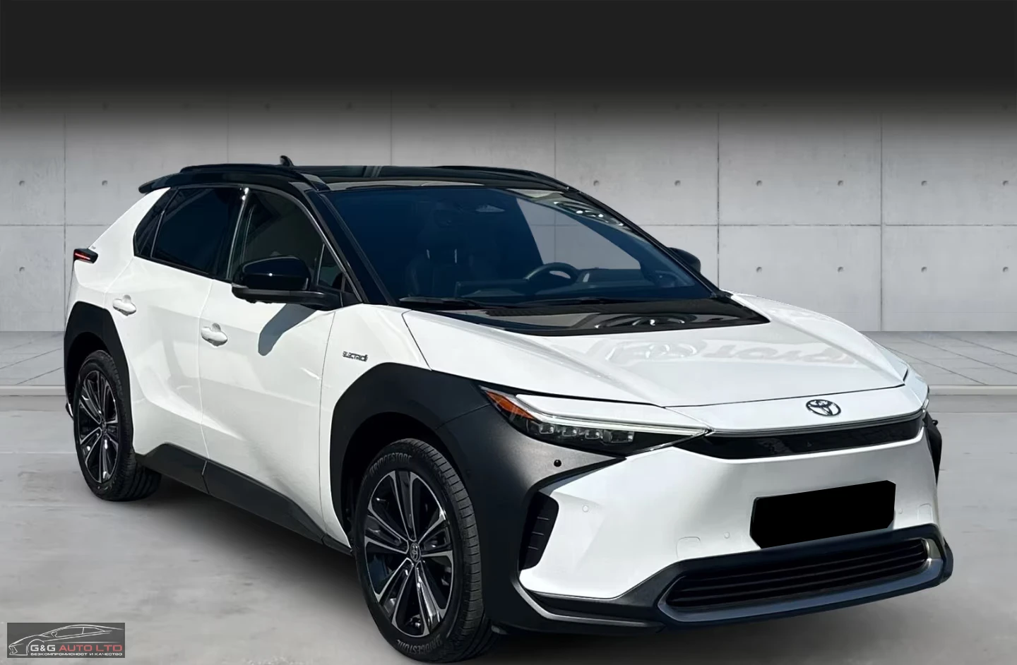 Toyota bZ4X 4x4/218HP/71KWH/PANO/КОЖА/360/NAVI/236h, снимка 5 - Автомобили и джипове - 54634413