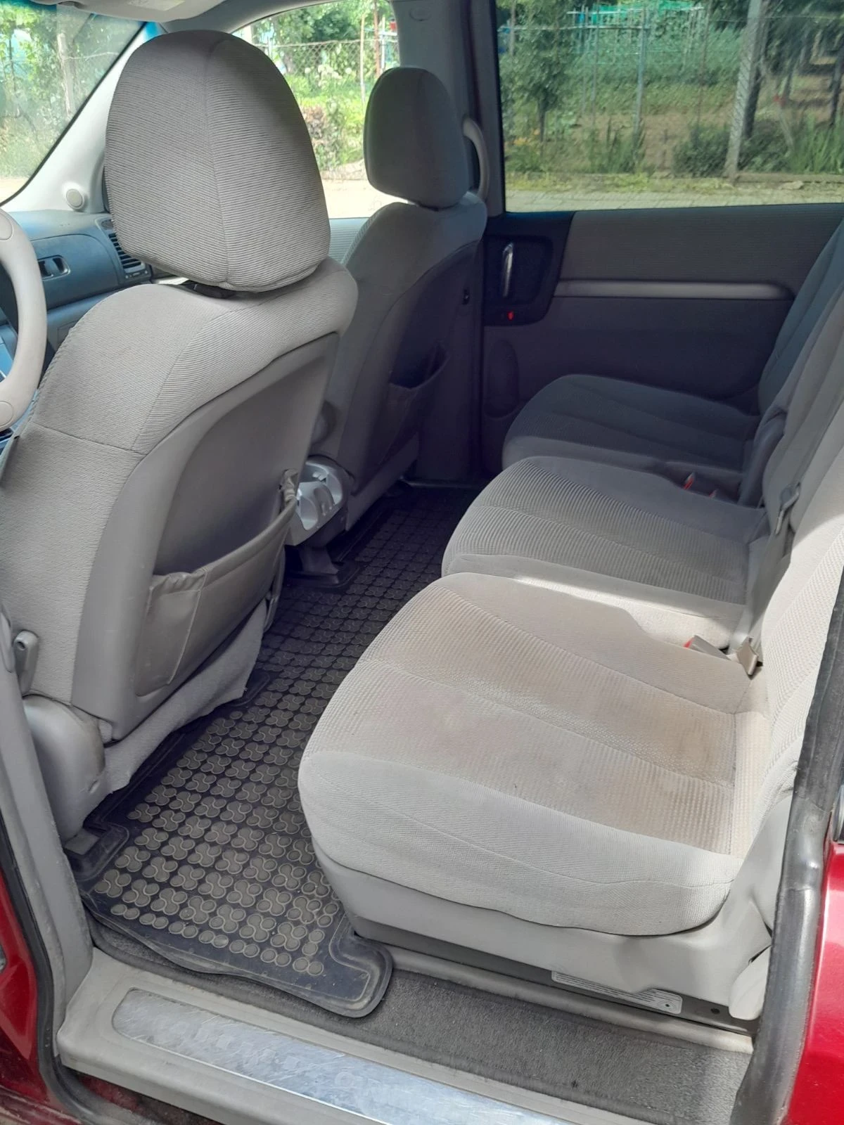 Kia Carnival, снимка 8 - Автомобили и джипове - 55175813