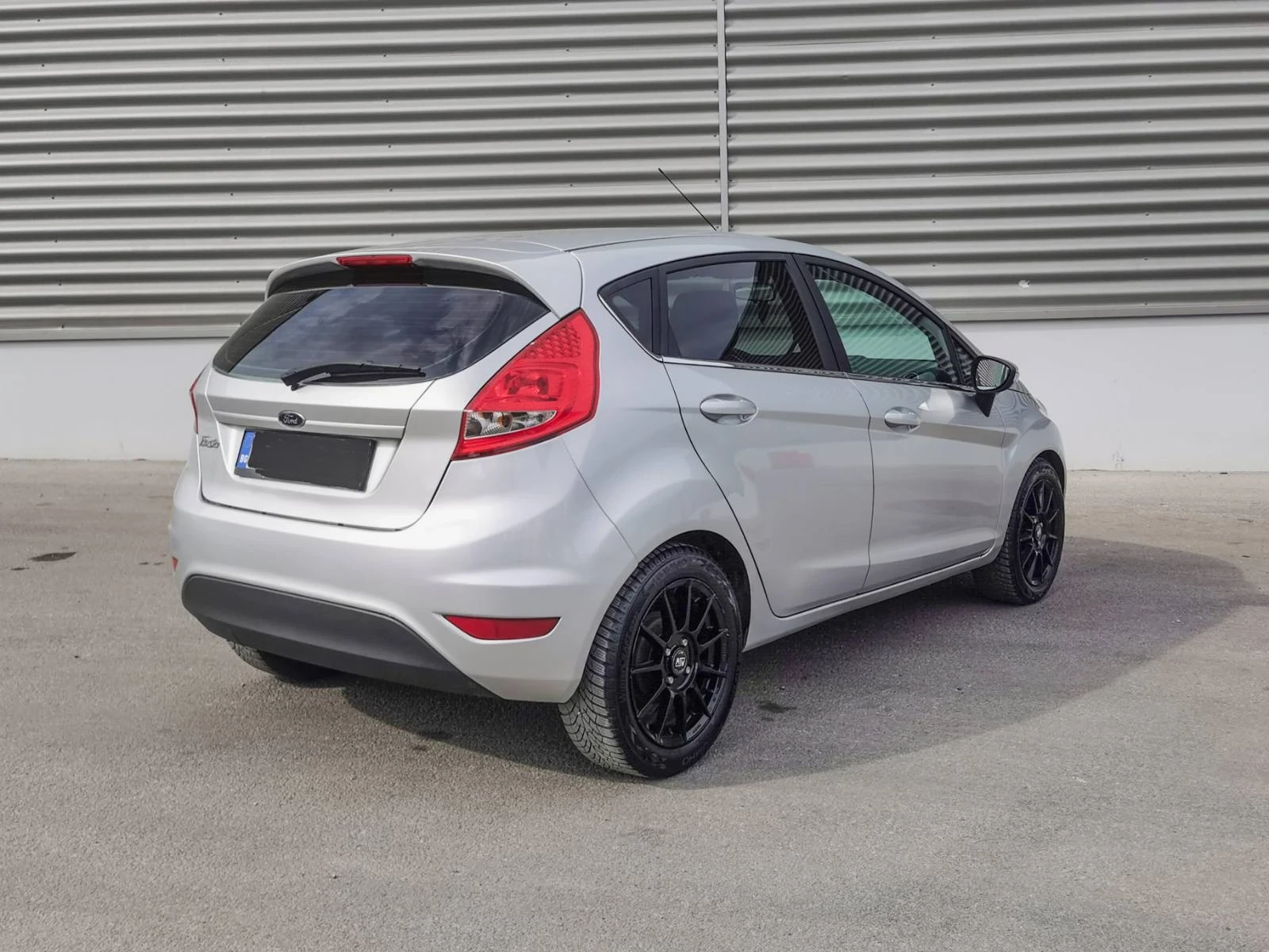 Ford Fiesta 1.3, снимка 3 - Автомобили и джипове - 55200041