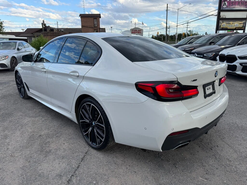 BMW 540 i xDrive* M SPORT* BOWERS & WILKINS* DISTRONIC* , снимка 6 - Автомобили и джипове - 55284581