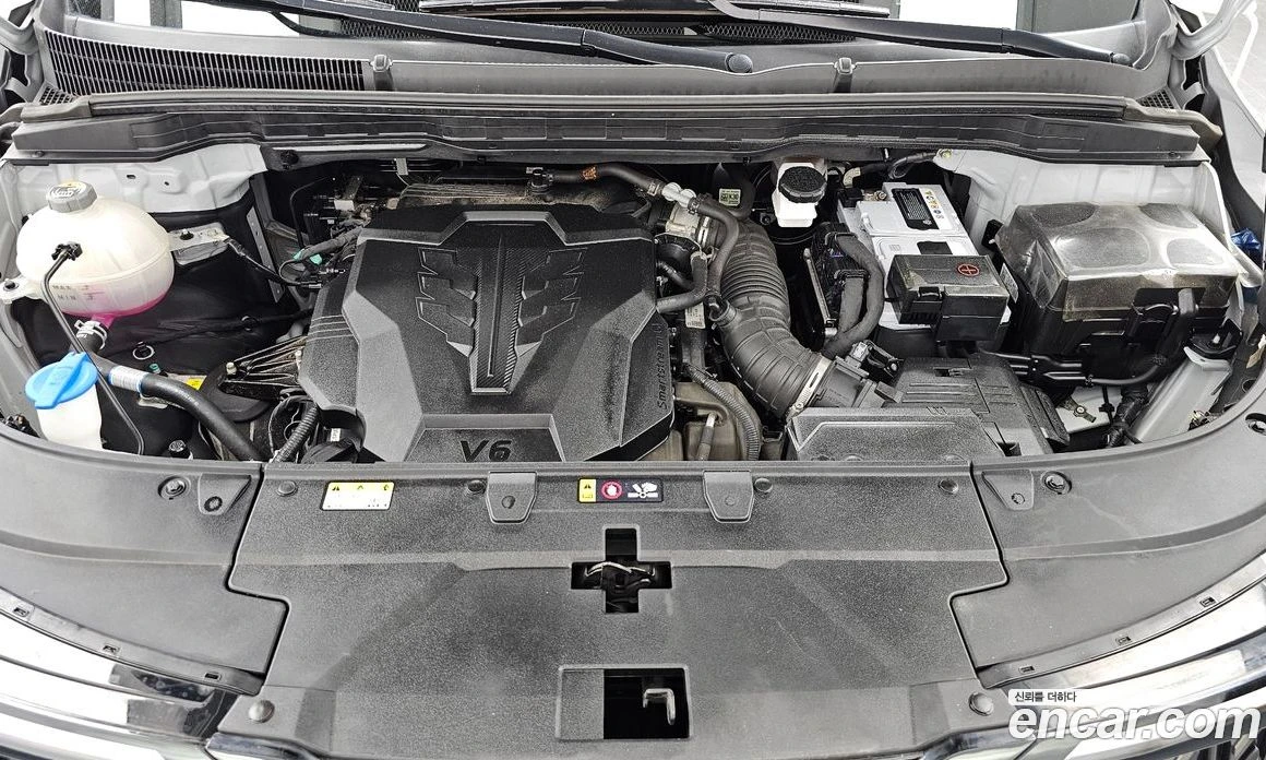 Kia Carnival Gasoline 9-Seater Prestige, снимка 6 - Автомобили и джипове - 56155280