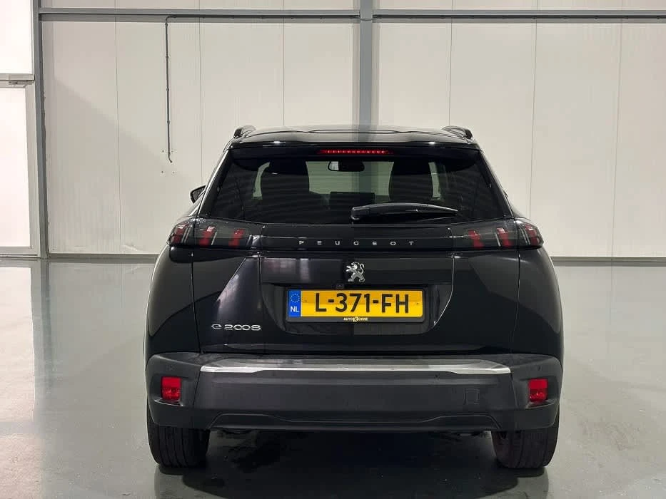 Peugeot 2008  Electric ALLURE 50KW 91% SOH Сертификат, снимка 3 - Автомобили и джипове - 56245652