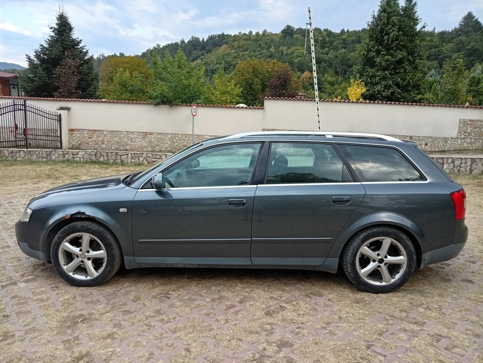 Audi A4 1.9TDI * КЛИМАТРОНИК * 131ps, снимка 3 - Автомобили и джипове - 56333648