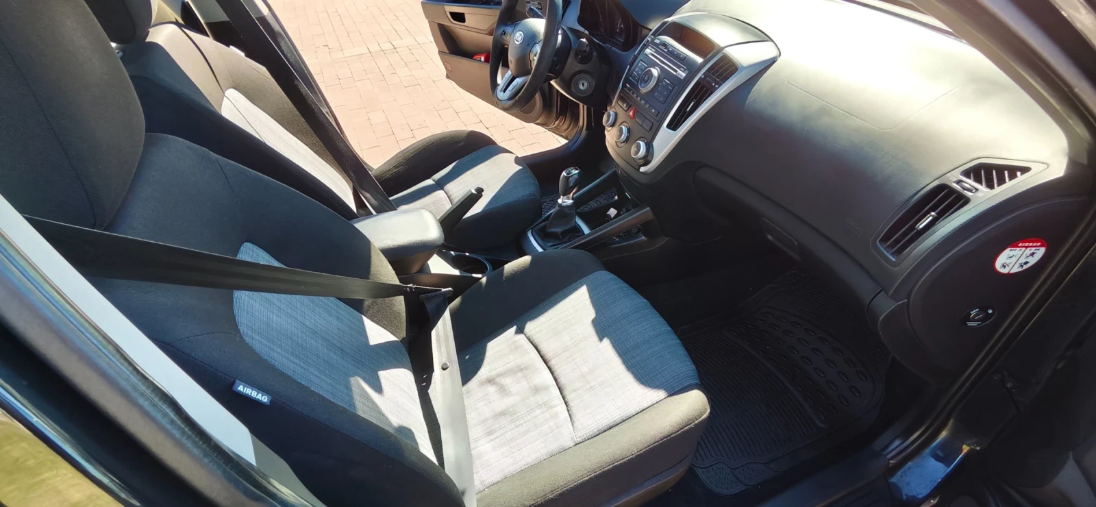 Kia Ceed, снимка 6 - Автомобили и джипове - 56357921