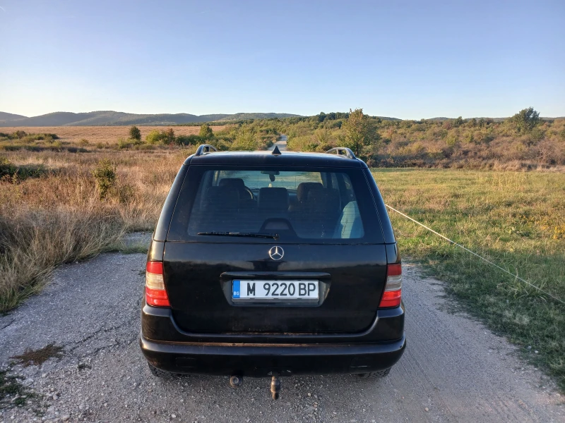 Mercedes-Benz ML 270 Ръчка, снимка 6 - Автомобили и джипове - 47315635