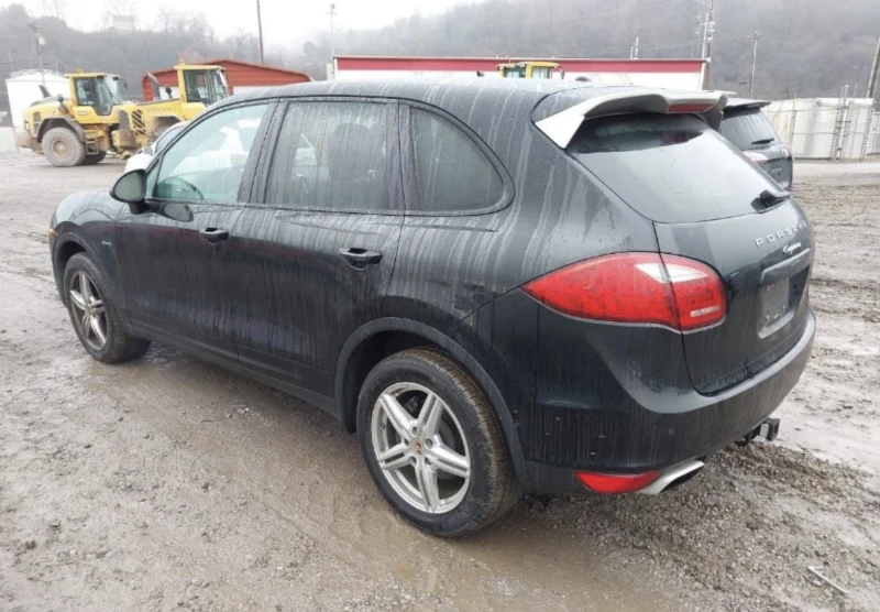 Porsche Cayenne, снимка 4 - Автомобили и джипове - 48751388