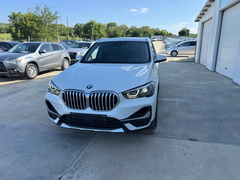 BMW X1 2.0d * X-drive* Panorama* Head-up* NOVA* 