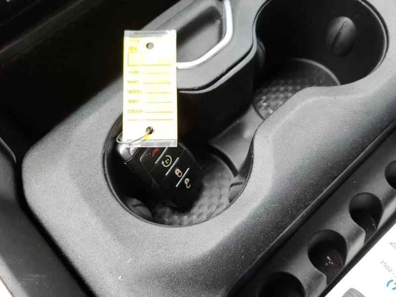 Dodge RAM 1500 * SPORT CREW CAB SHORT BED * CARFAX * БЕЗ ПЪРВОНАЧ, снимка 8 - Автомобили и джипове - 53269271