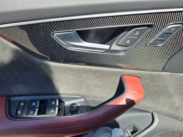 Audi SQ8 * 4.0 TFSI Quattro * S-line * Обдухване/Подгреви, снимка 12 - Автомобили и джипове - 53277488