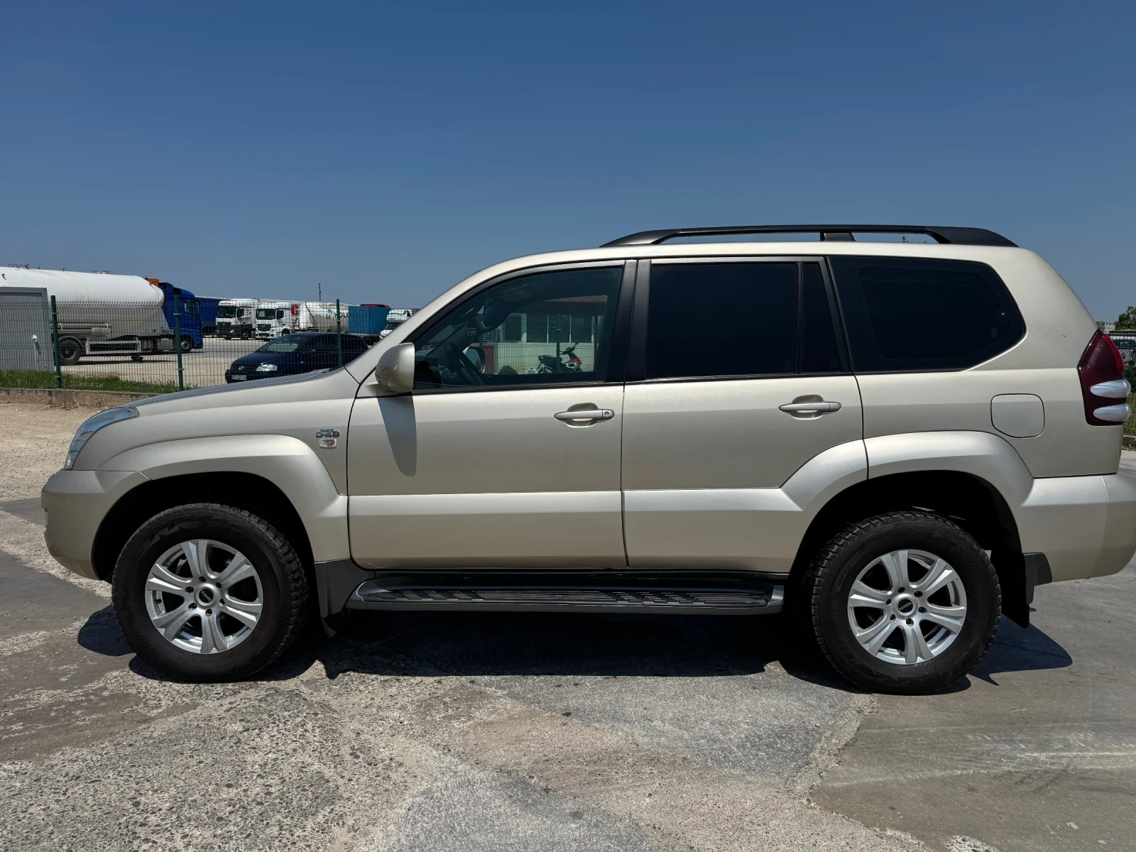 Toyota Land cruiser 3.0 D4D AVTOMAT ТОП СЪСТОЯНИЕ  - изображение 2