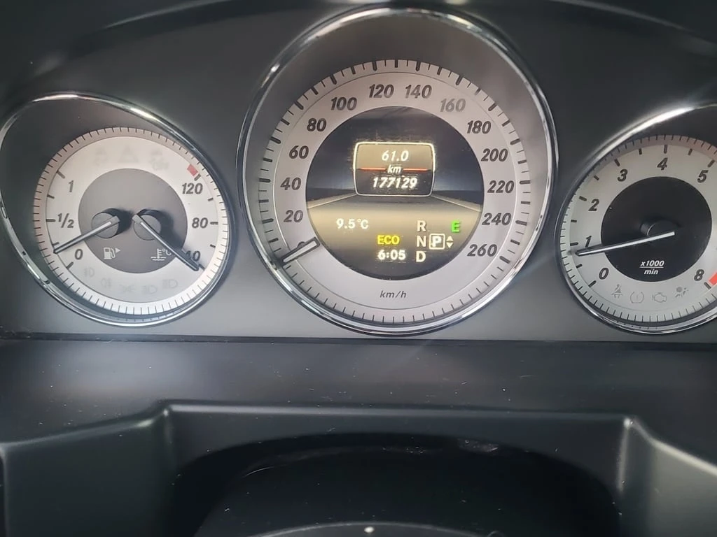 Mercedes-Benz GLK * 350 * CARFAX * БЕЗ ПЪРВОНАЧАЛНА ВНОСКА - изображение 9