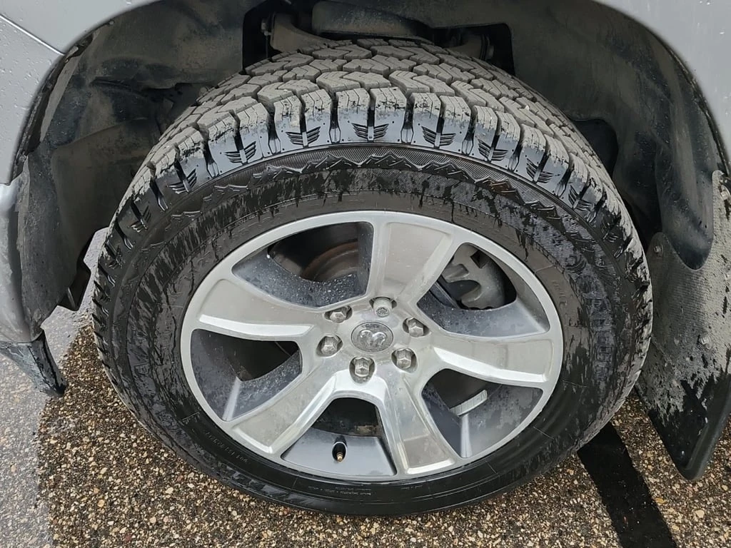 Dodge RAM 1500 * SPORT CREW CAB SHORT BED * CARFAX * ��� �������� | Mobile.bg � ����������� 6