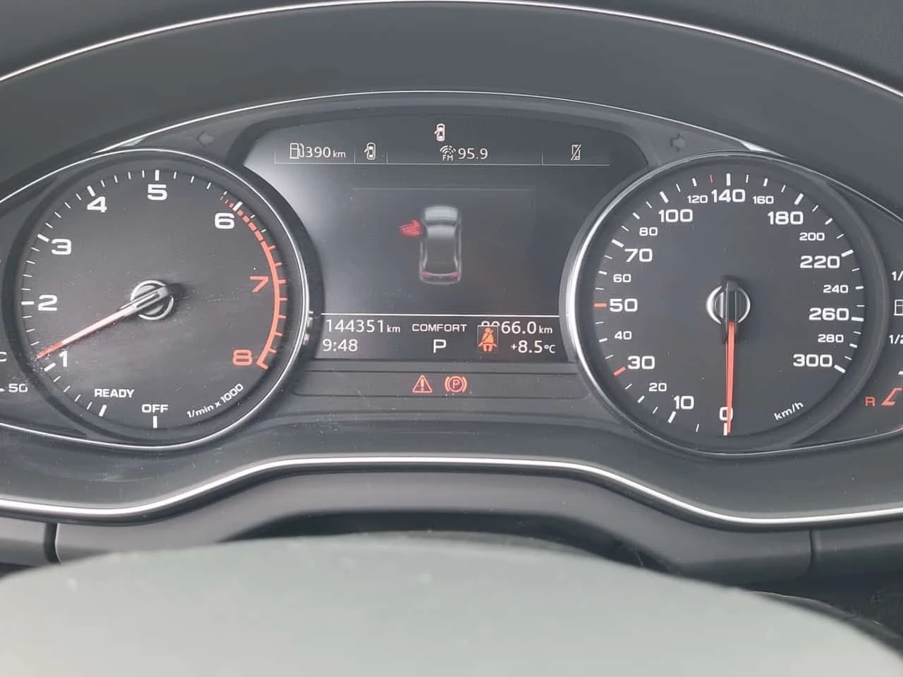 Audi Q5  KOMFORT/CARFAX/Дистроник/Подгрев/Нави - изображение 8