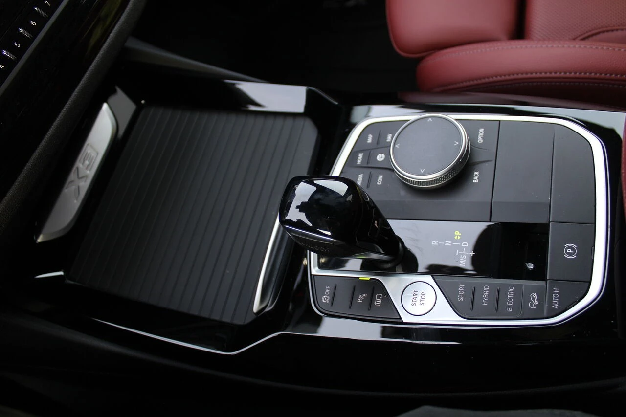 BMW X3 xDrive30e AWD* АвтоКредит* (Цена до БГ) , снимка 15 - Автомобили и джипове - 54088871