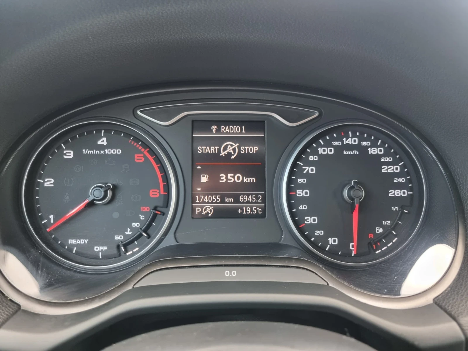 Audi Q2 2.0TDi Quattro ШВЕЙЦАРИЯ, снимка 13 - Автомобили и джипове - 54540317