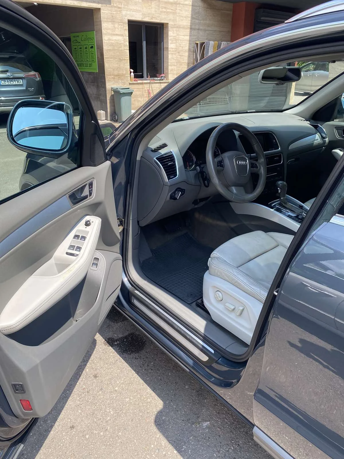 Audi Q5 3000, снимка 6 - Автомобили и джипове - 54675126