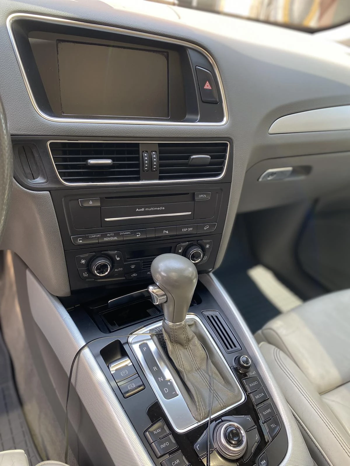 Audi Q5 3000, снимка 10 - Автомобили и джипове - 54675126