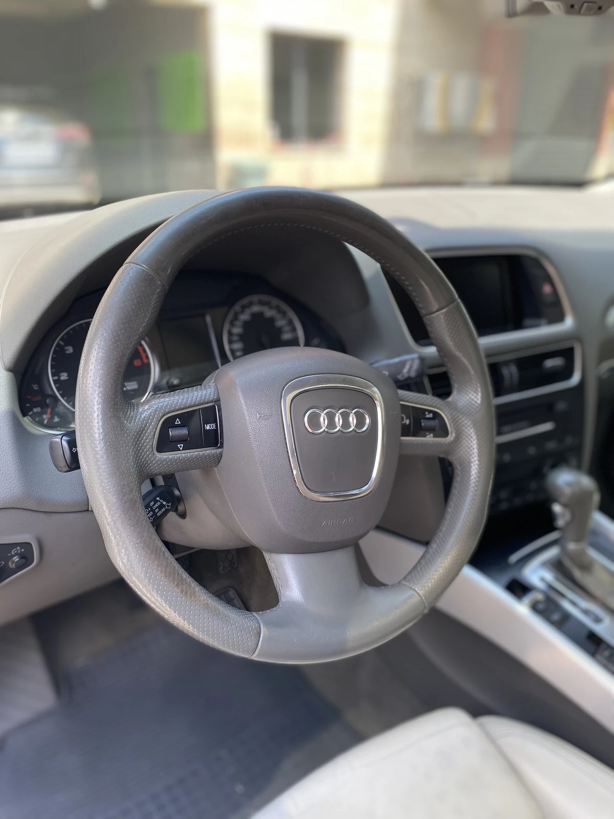 Audi Q5 3000, снимка 9 - Автомобили и джипове - 54675126