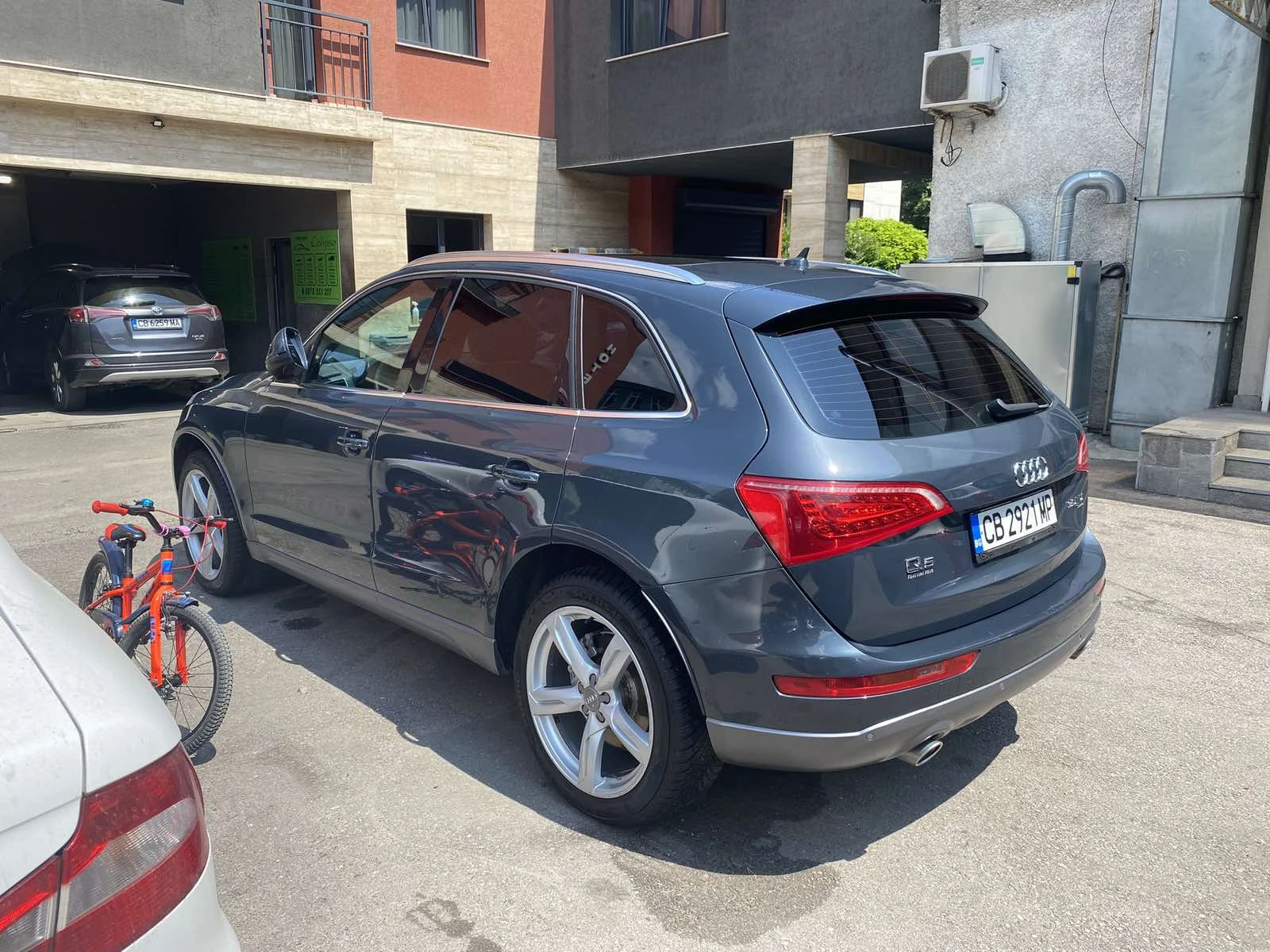 Audi Q5 3000, снимка 4 - Автомобили и джипове - 54675126
