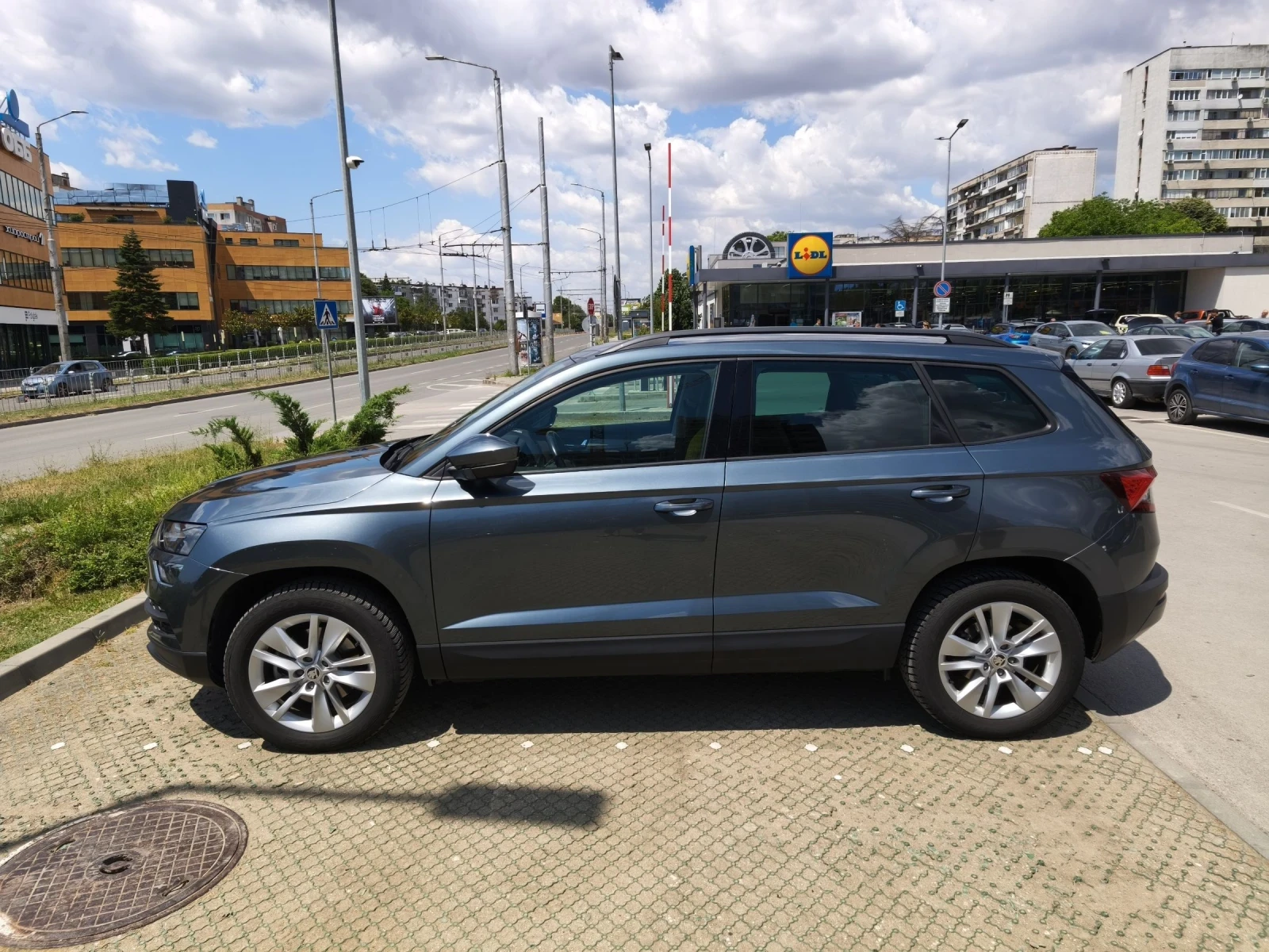 Skoda Karoq 2.0TDI 4x4, снимка 2 - Автомобили и джипове - 55161168
