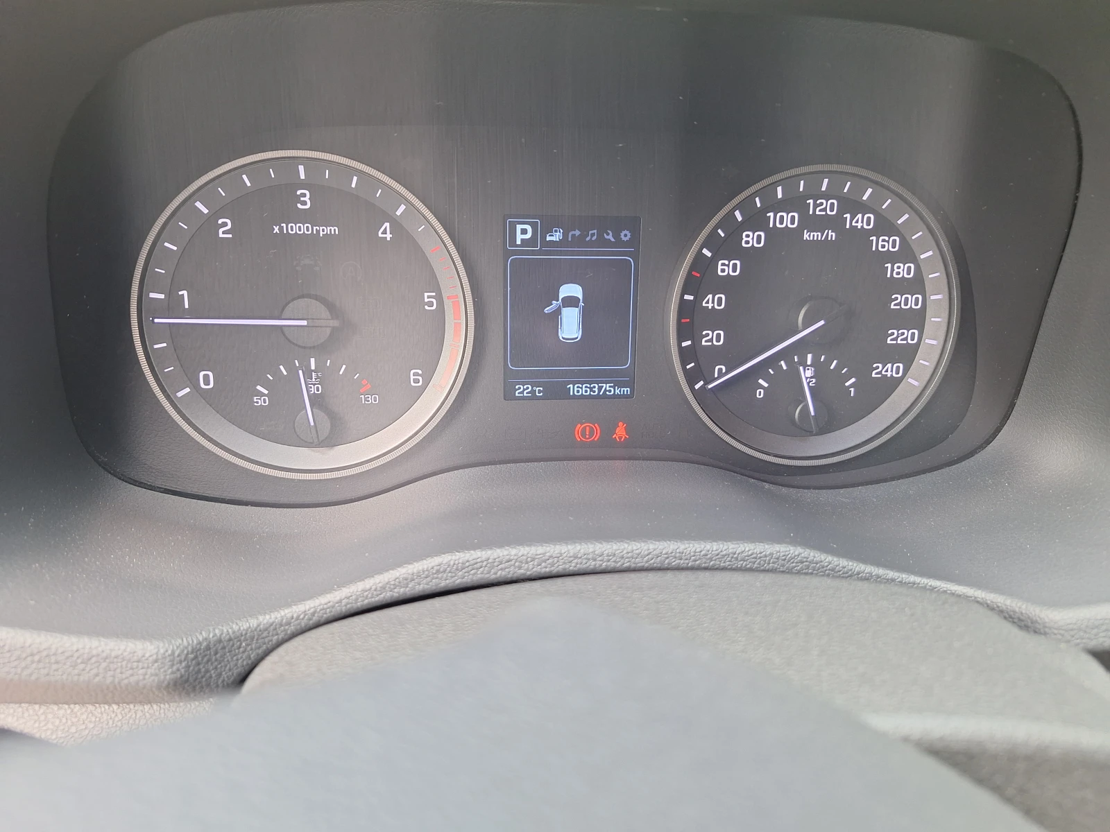 Hyundai Tucson 2.0crdi 4x4, снимка 8 - Автомобили и джипове - 56242285