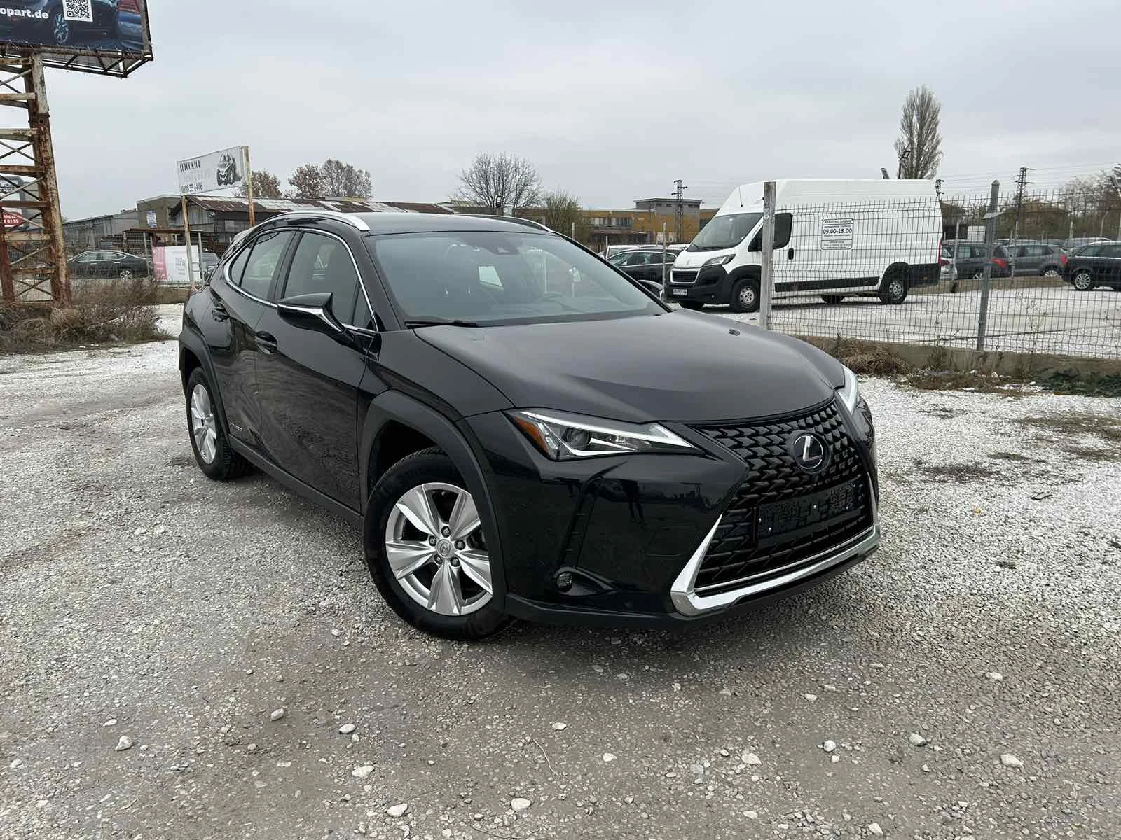 Lexus UX 250h 2.0 Hybrid ACC, снимка 3 - Автомобили и джипове - 55500679