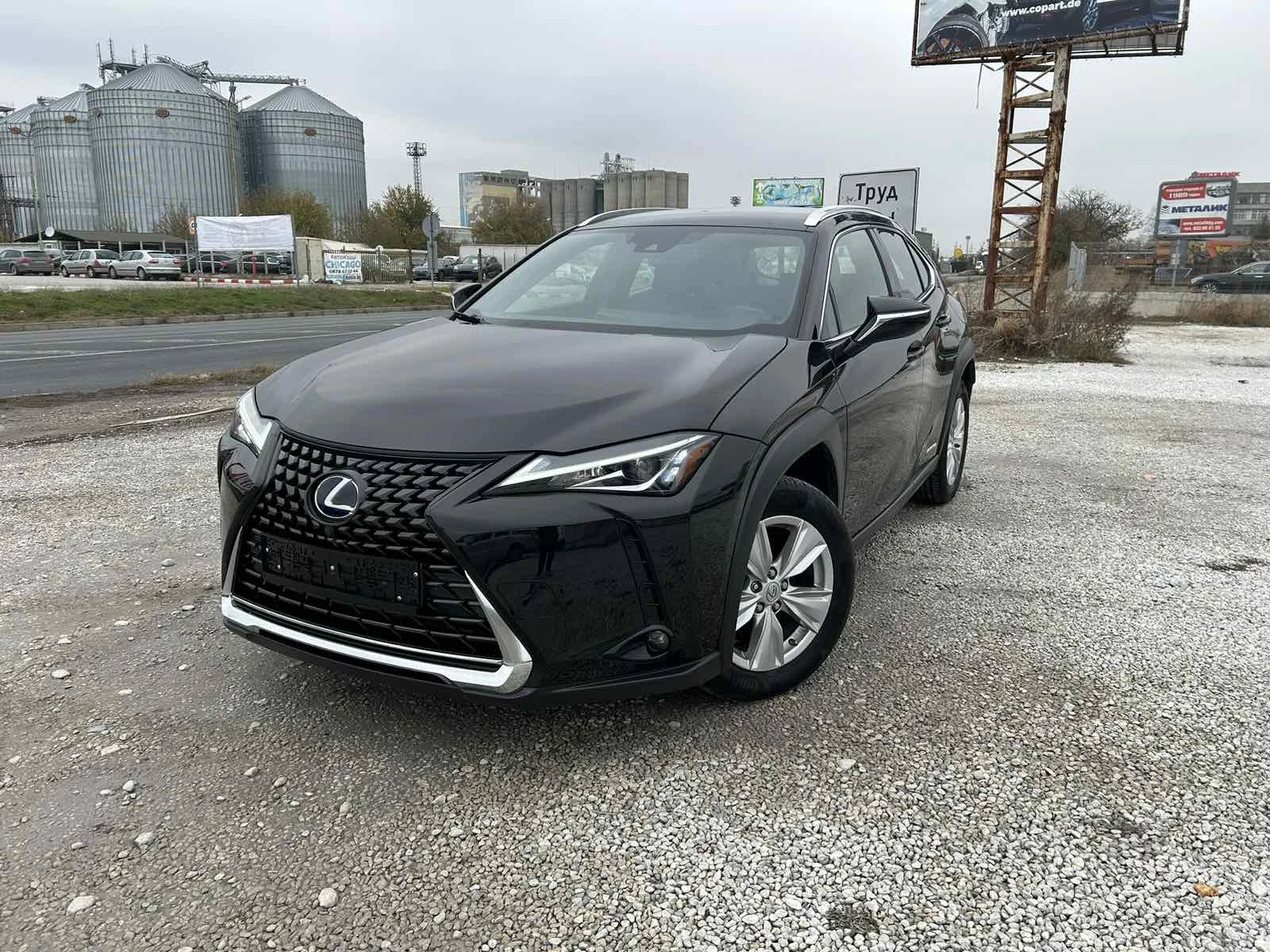 Lexus UX 250h 2.0 Hybrid ACC