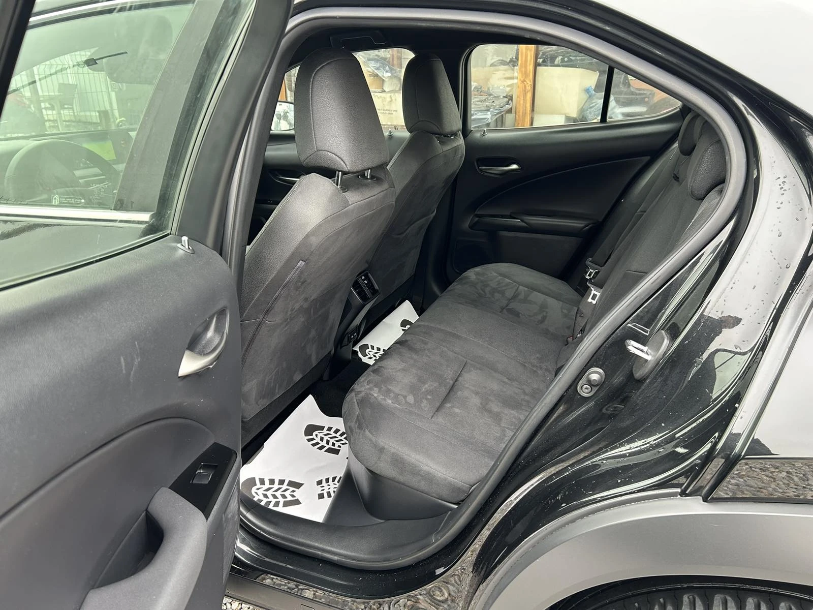 Lexus UX 250h 2.0 Hybrid ACC, снимка 11 - Автомобили и джипове - 55500679