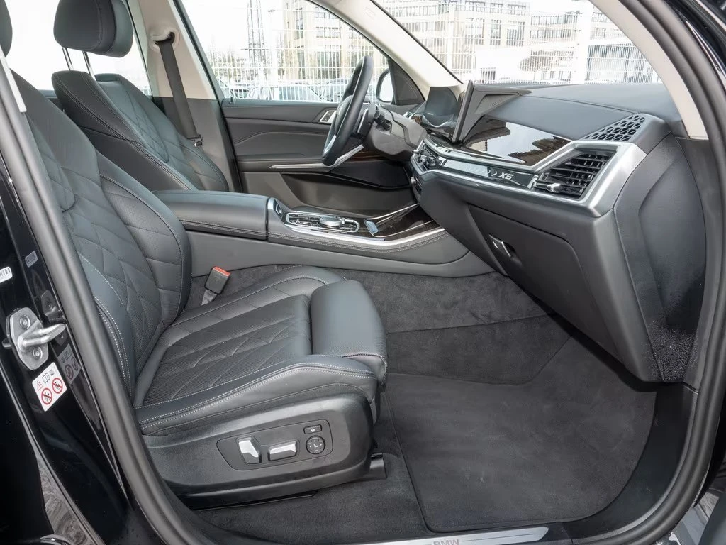BMW X5 xDrive50e/INDIVIDUAL/PANO/WIDESCREEN/ICONICSOUND, снимка 14 - Автомобили и джипове - 55843823