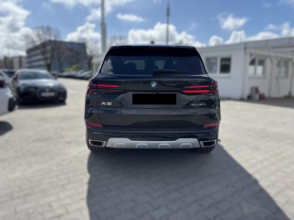 BMW X5 xDrive50e/INDIVIDUAL/PANO/WIDESCREEN/ICONICSOUND, снимка 3 - Автомобили и джипове - 55843823