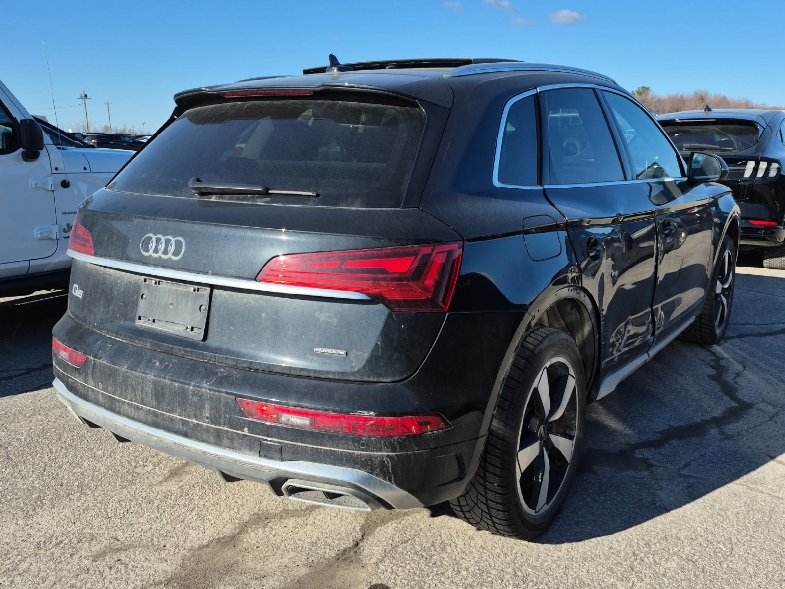 Audi Q5  PROGRESSIV / ДИСТРОНИК / АВТОКРЕДИТ , снимка 3 - Автомобили и джипове - 55846843