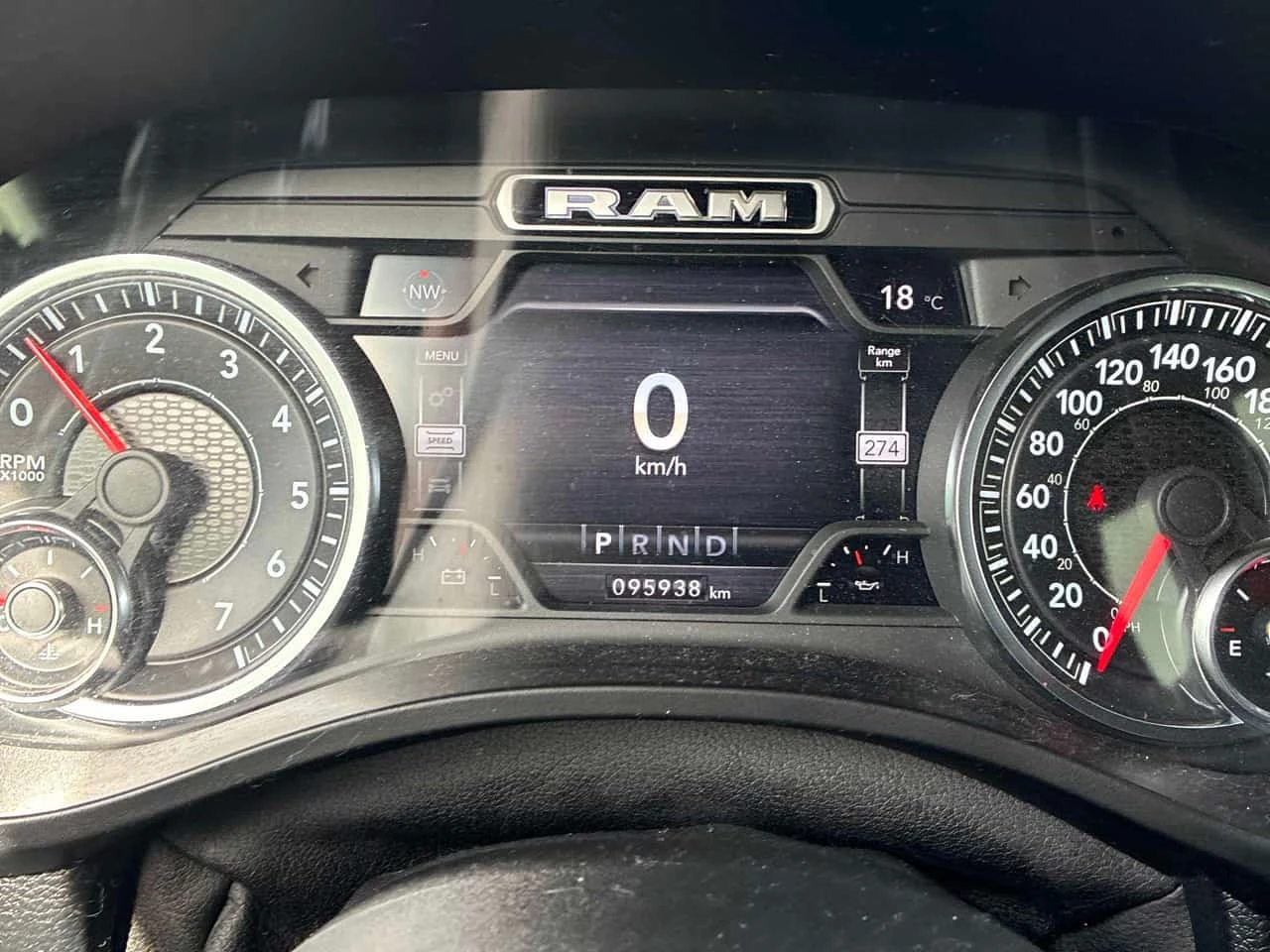 Dodge RAM 1500 * Sport * CARFAX * БЕЗ ПЪРВОНАЧАЛНА ВНОСКА, снимка 8 - Автомобили и джипове - 56168798