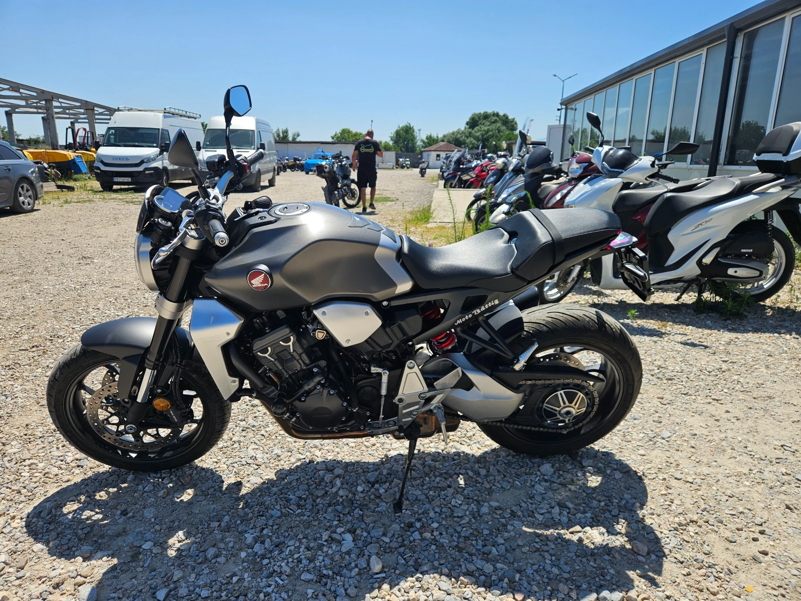 Honda Cb Лизинг Бартер, снимка 3 - Мотоциклети и мототехника - 46351161