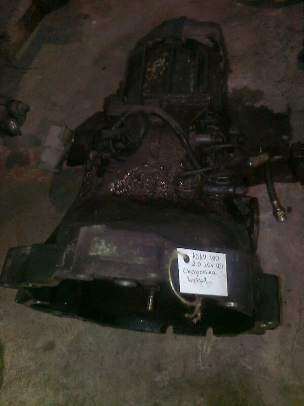 скоростна кутия за Ауди 100 на части комби