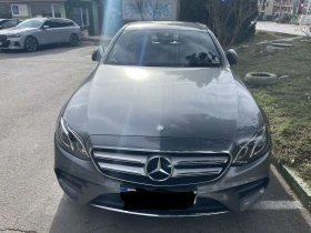 ������ Mercedes-Benz 220