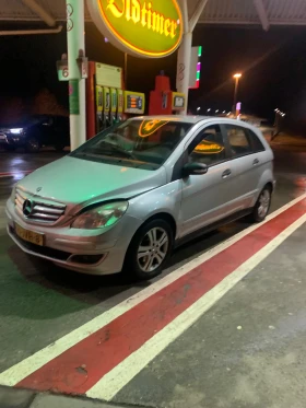 Mercedes-Benz B 180 1.8 Дизел, снимка 8 - Автомобили и джипове - 53621641