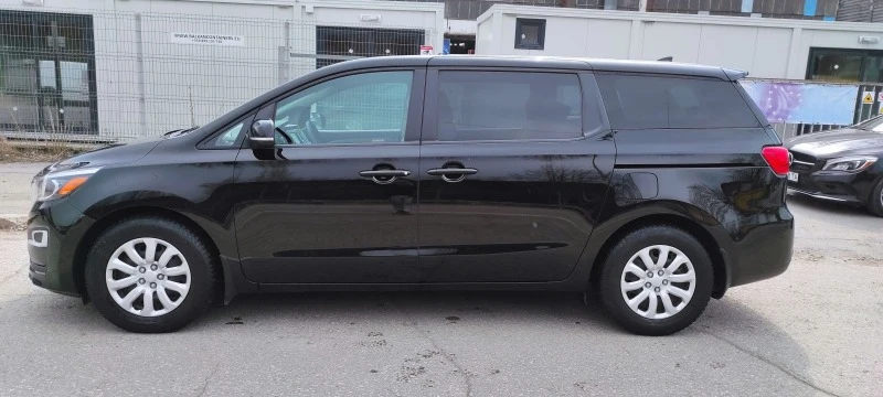 Kia Carnival Седона, снимка 3 - Автомобили и джипове - 47530349