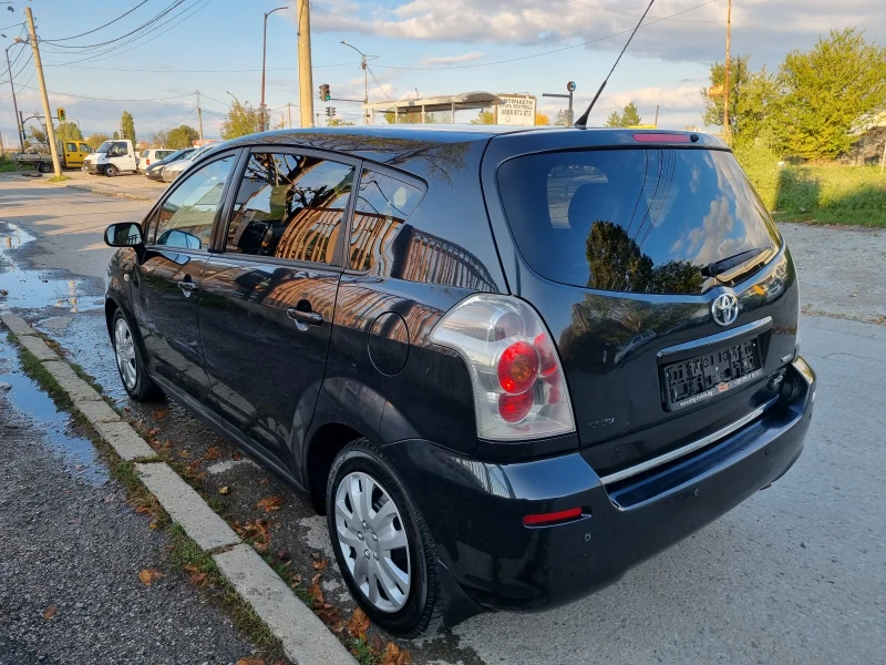 Toyota Corolla verso 2, 200 D4D EURO4, снимка 5 - Автомобили и джипове - 47473678